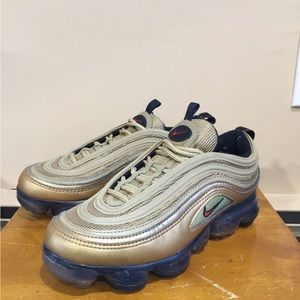 Nike Air Vapormax '97 GS 4Y Size Women's 5.5 Metallic Gold Shoes AQ2657-700